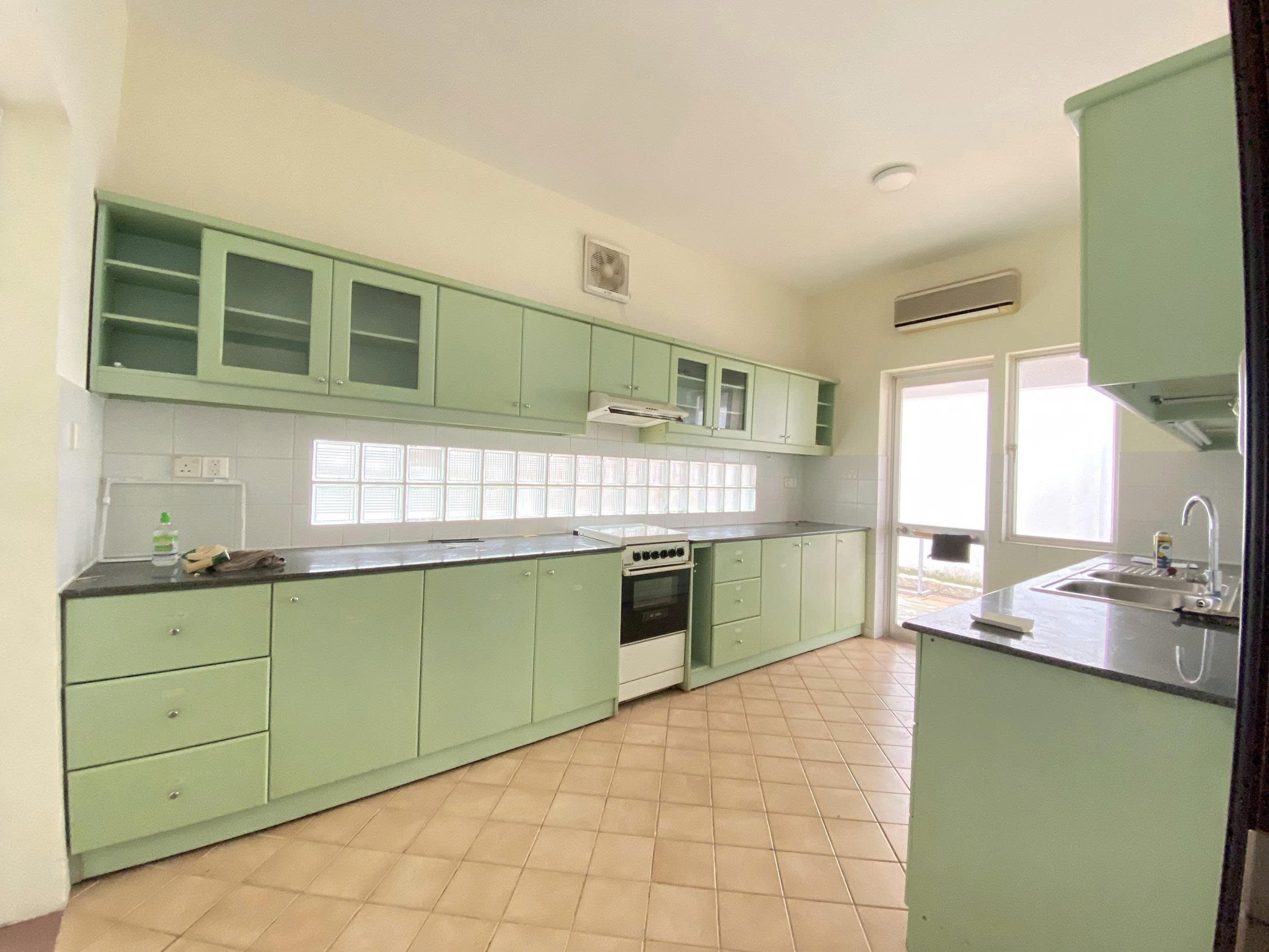 4-Bedroom Pool Villa for Rent in An Phu 700sqm 3,500 USD/month