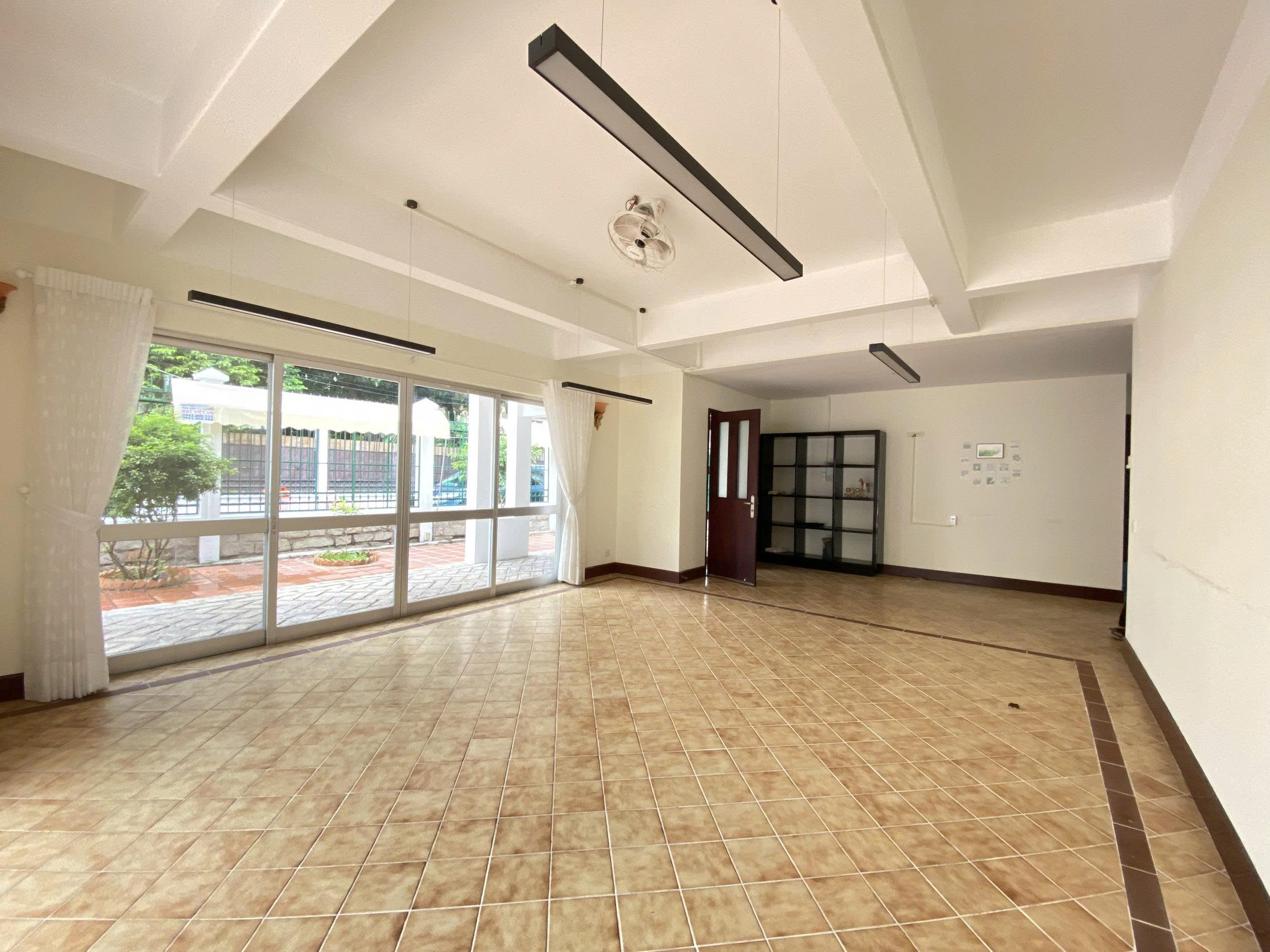 4-Bedroom Pool Villa for Rent in An Phu 700sqm 3,500 USD/month