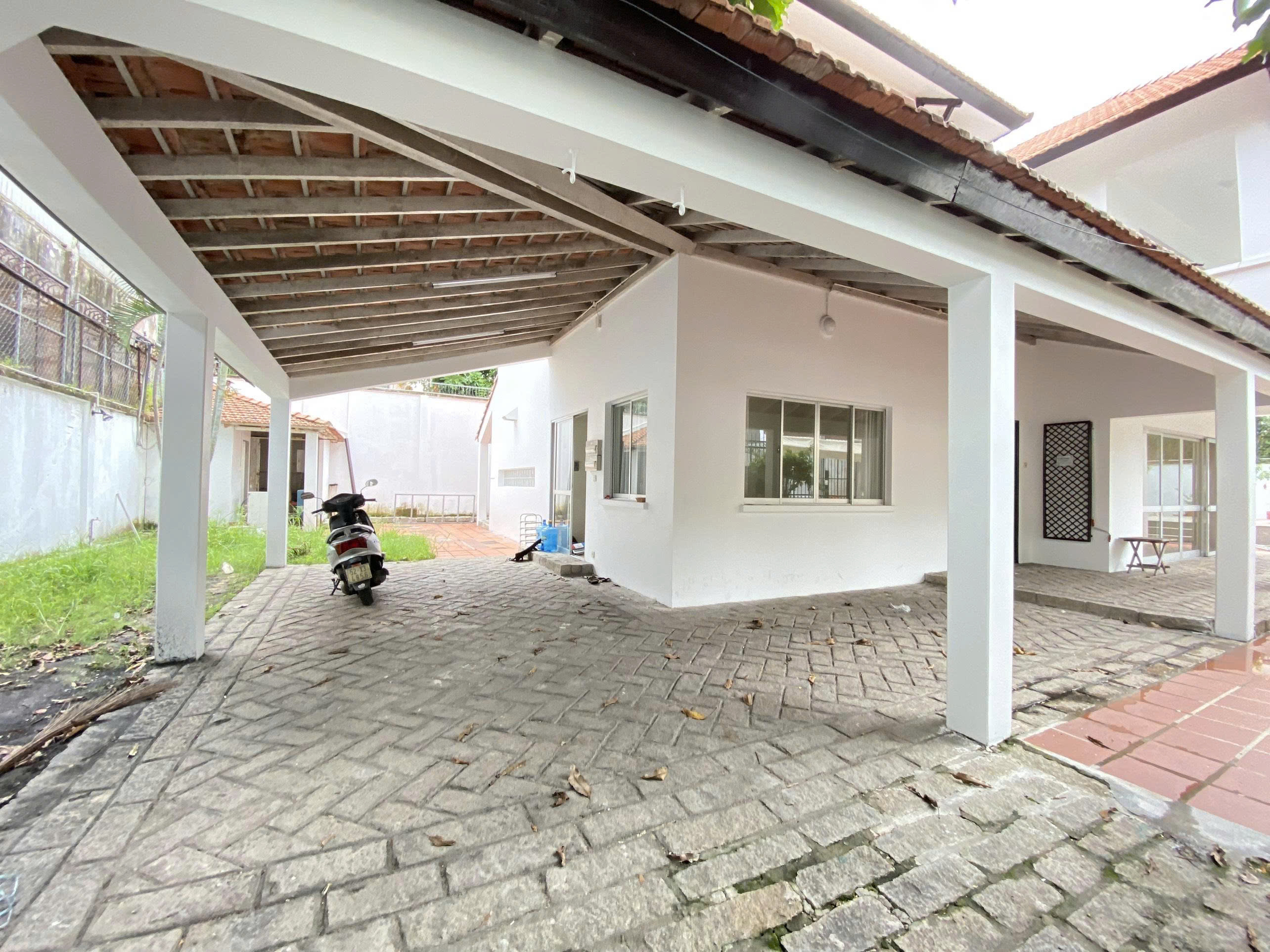 4-Bedroom Pool Villa for Rent in An Phu 700sqm 3,500 USD/month