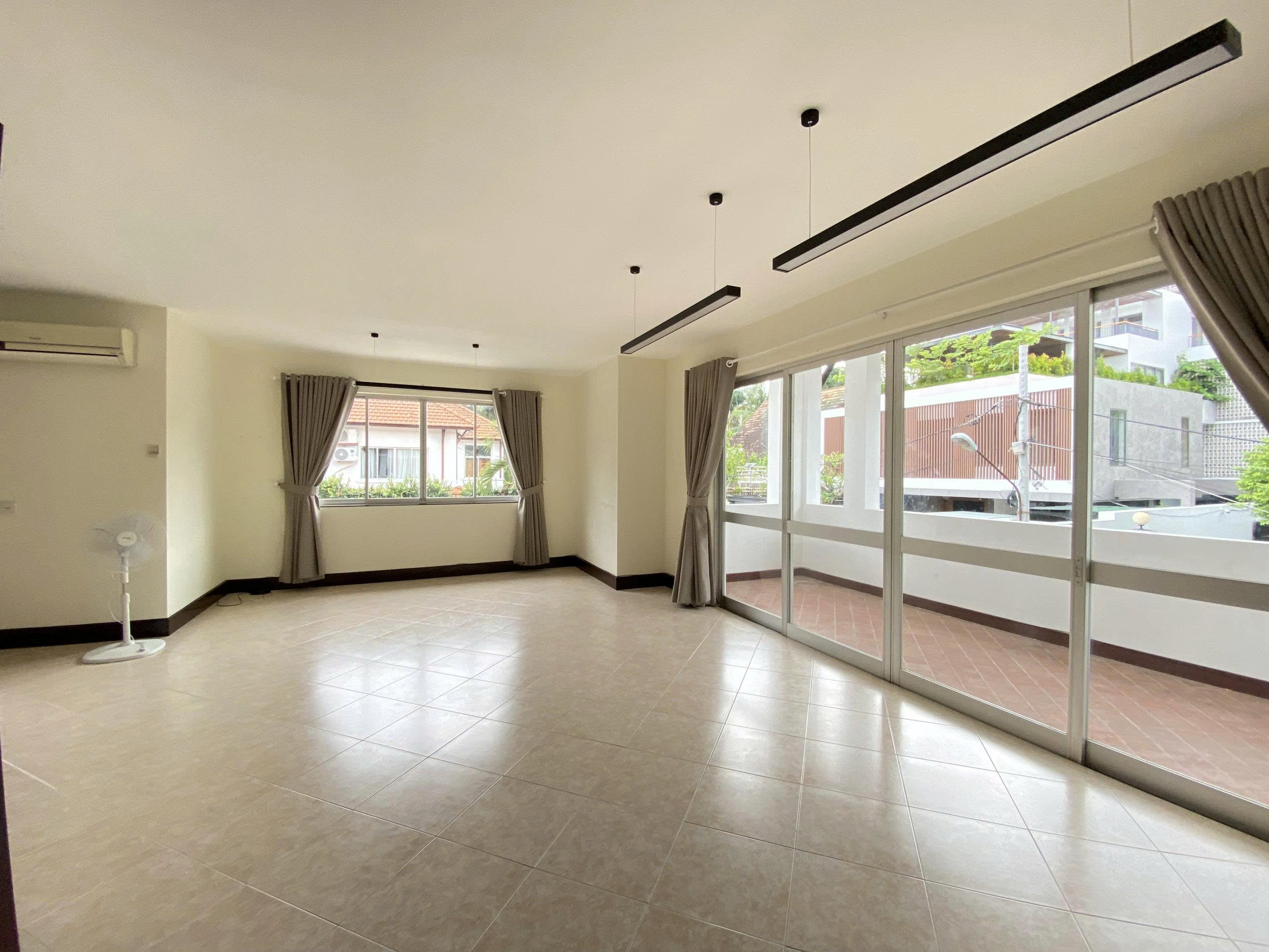 4-Bedroom Pool Villa for Rent in An Phu 700sqm 3,500 USD/month