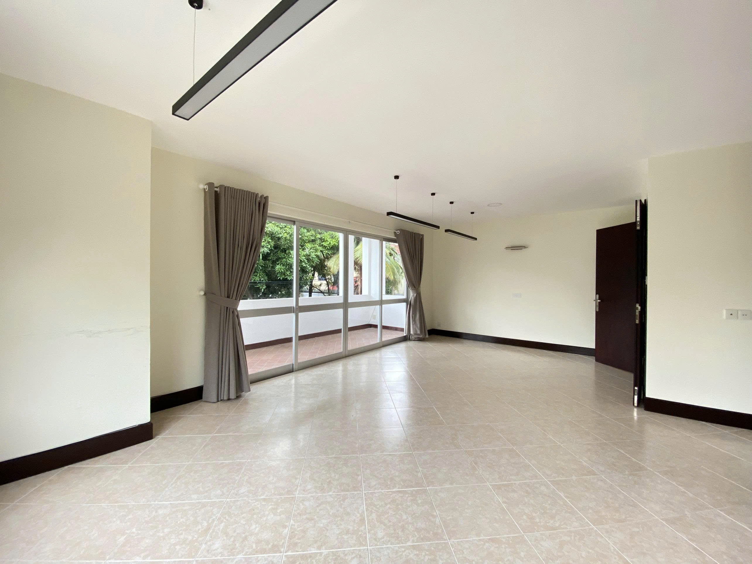 4-Bedroom Pool Villa for Rent in An Phu 700sqm 3,500 USD/month