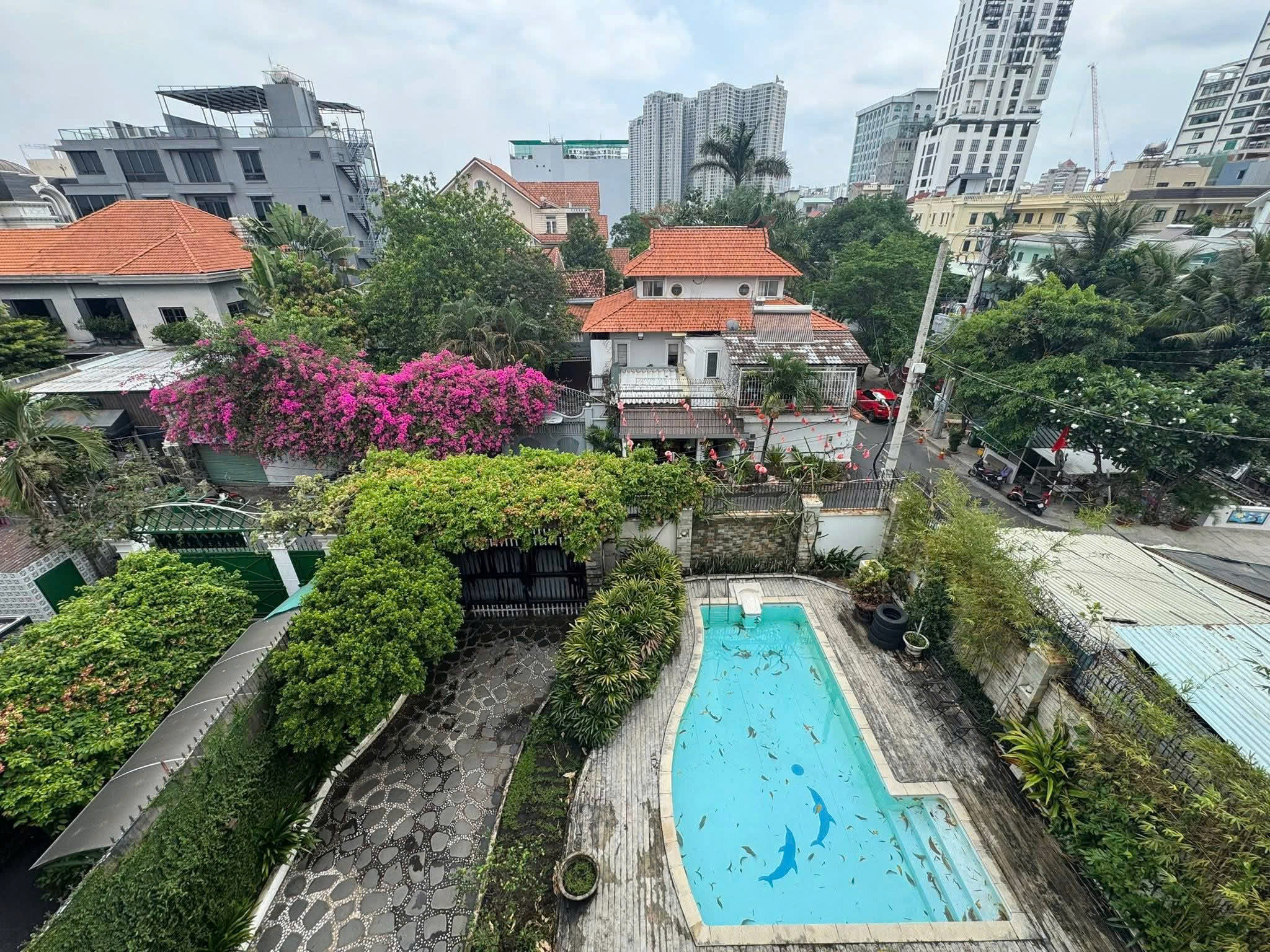 6-Bedroom Villa for Rent in Thao Dien 600sqm 6,000 USD/month