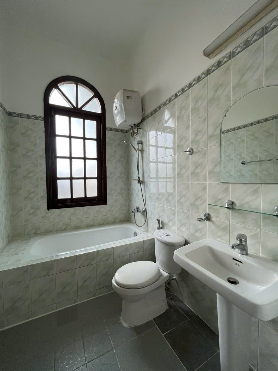 4-Bedroom Pool Villa for Rent in Thao Dien 500sqm 3,800 USD/month