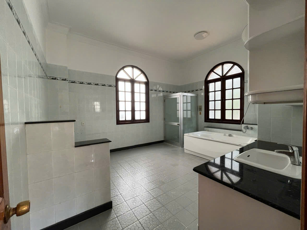 4-Bedroom Pool Villa for Rent in Thao Dien 500sqm 3,800 USD/month