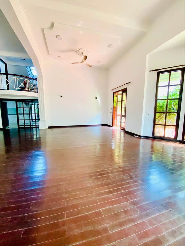 5-Bedroom French Villa for Rent in Thao Dien, District 2 600sqm 4,100 USD/month