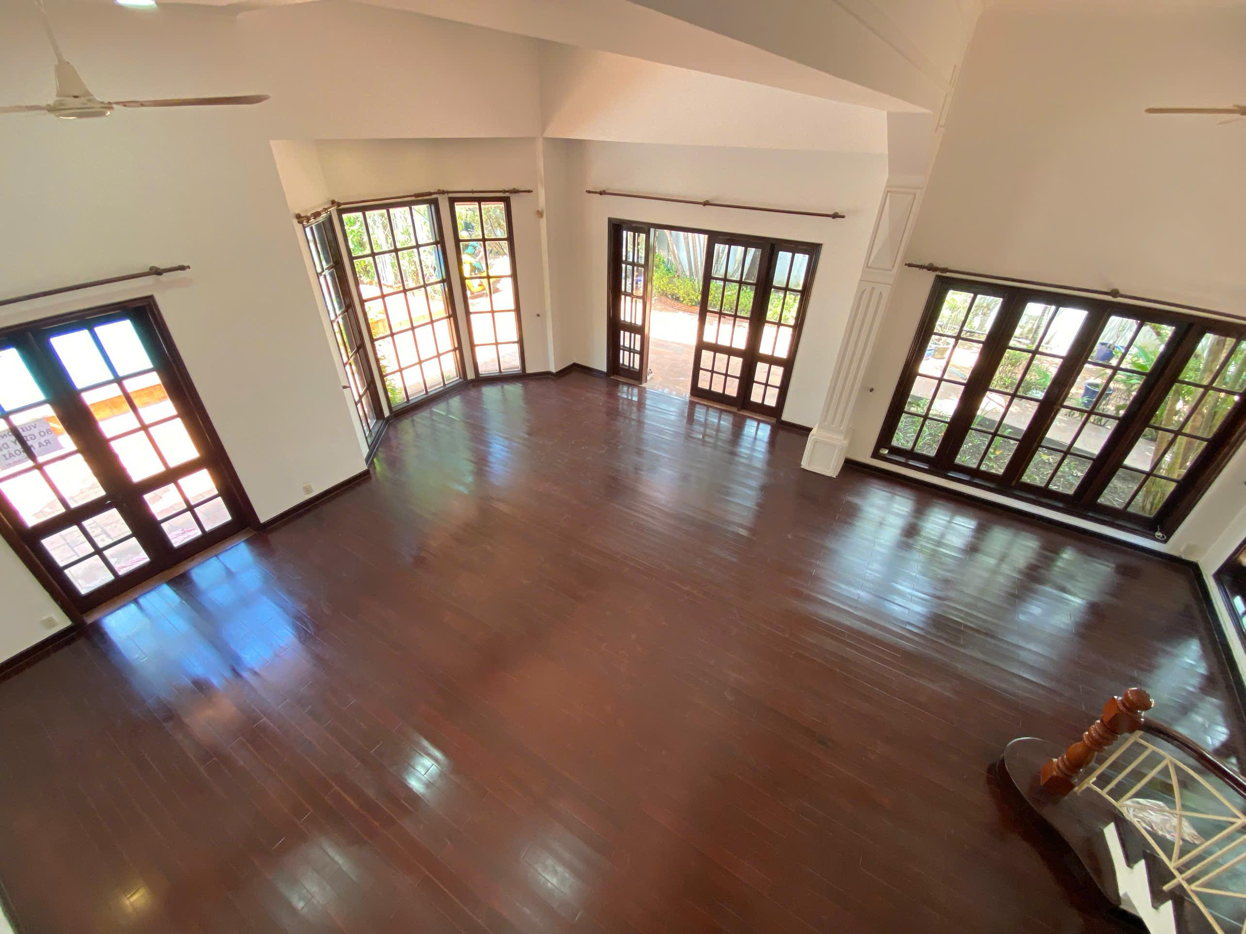 5-Bedroom French Villa for Rent in Thao Dien, District 2 600sqm 4,100 USD/month
