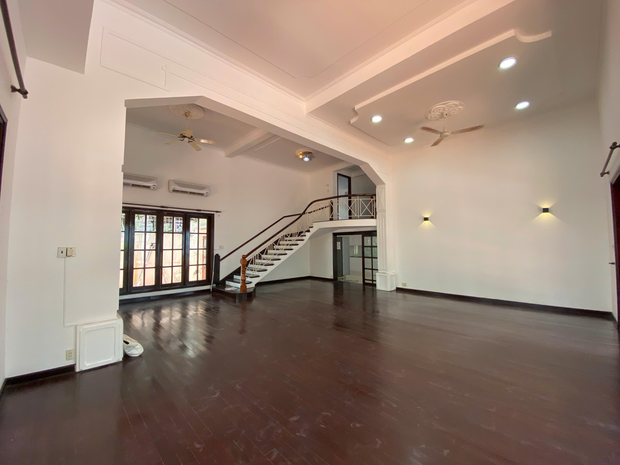 5-Bedroom French Villa for Rent in Thao Dien, District 2 600sqm 4,100 USD/month