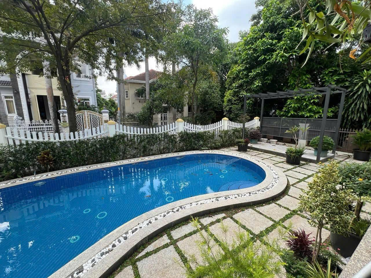 4-Bedroom Villa for Rent in Thao Dien 400sqm 4,000 USD/month