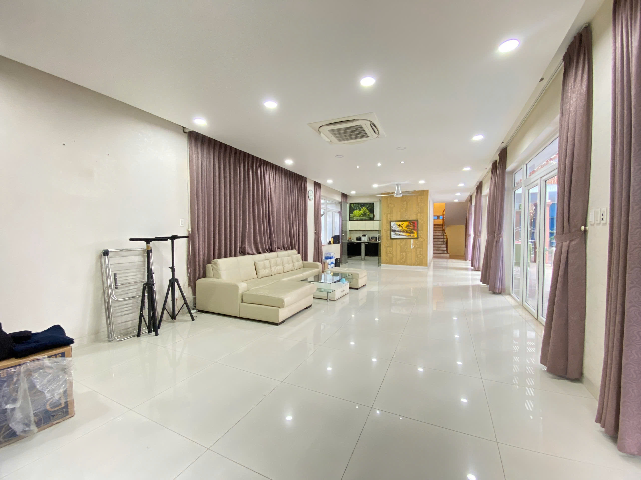 Big Villa For Rent in Compound 200 Nguyen Van Huong Thao Dien Ward Thu Duc City 600sqm 6,000 USD/month