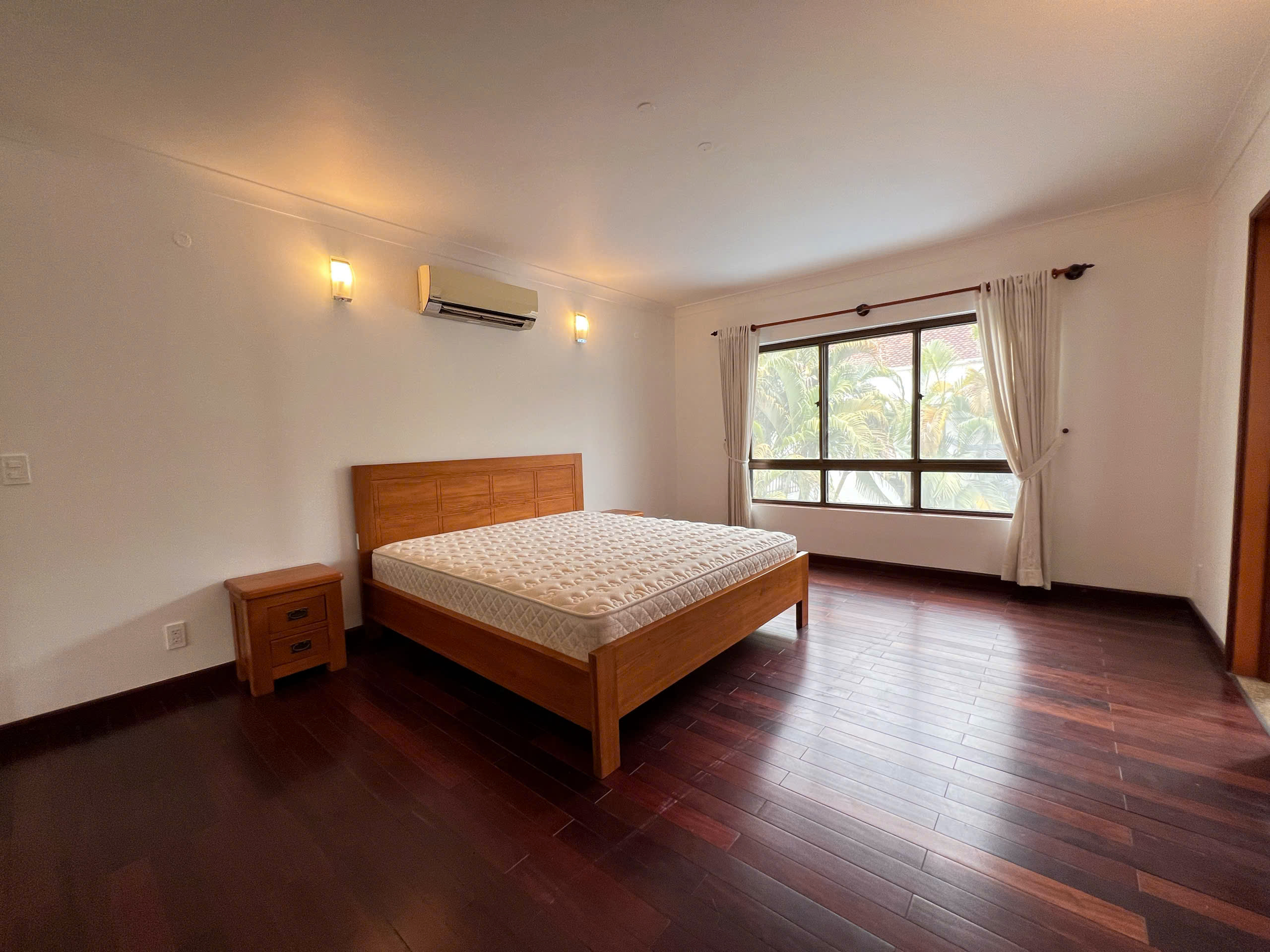 Very Nice Garden Villa For Rent in Road 44 Thao Dien Ho Chi Minh 533sqm 5,000 USD/month