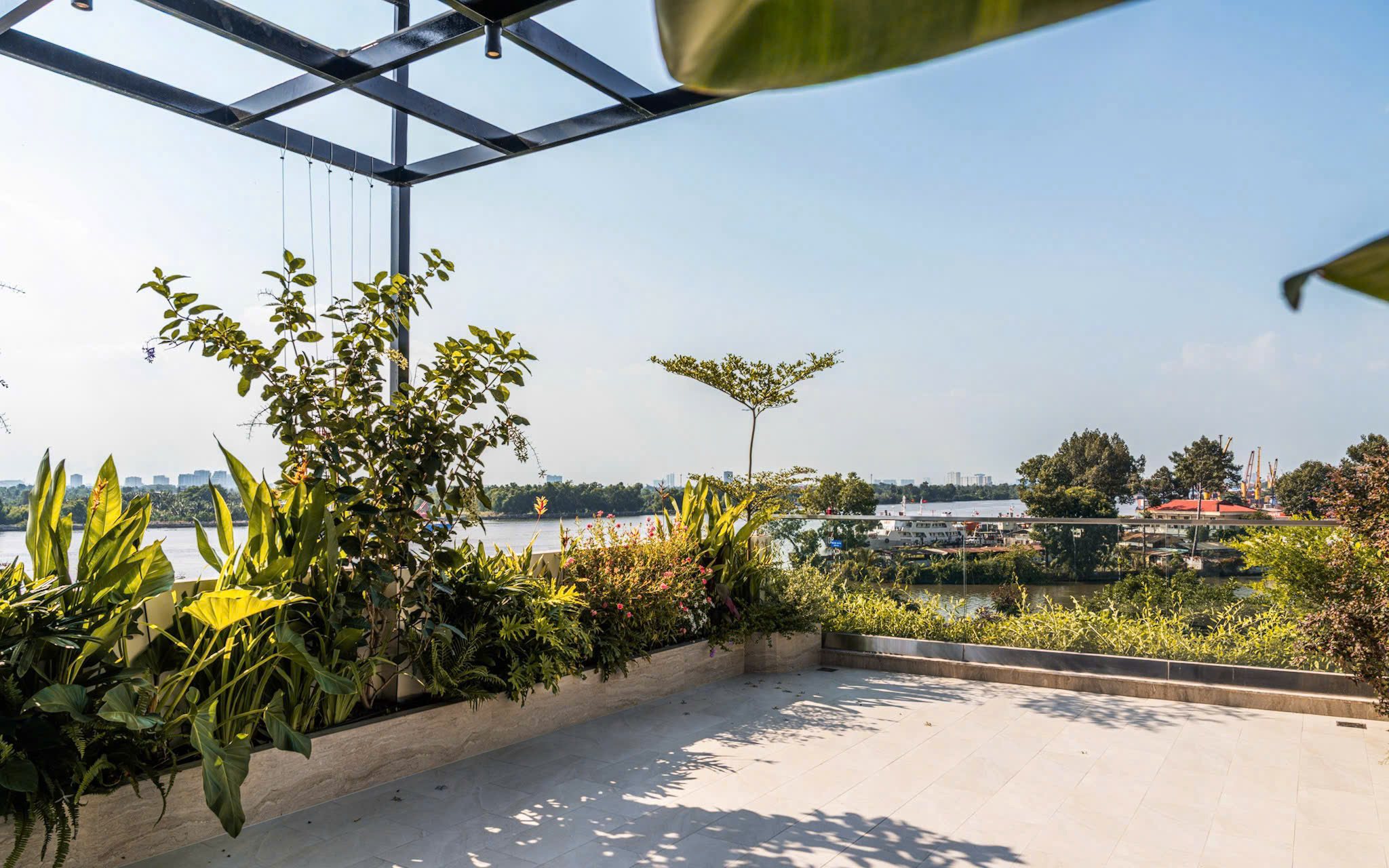 4-Bedroom Villa for Rent in An Phu 6,000 USD/month