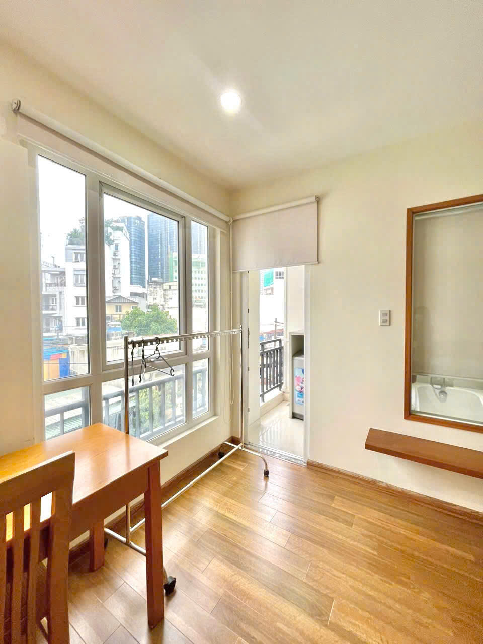 1-Bedroom Serviced Apartment for Rent in Binh Thanh 40sqm 570 USD/month