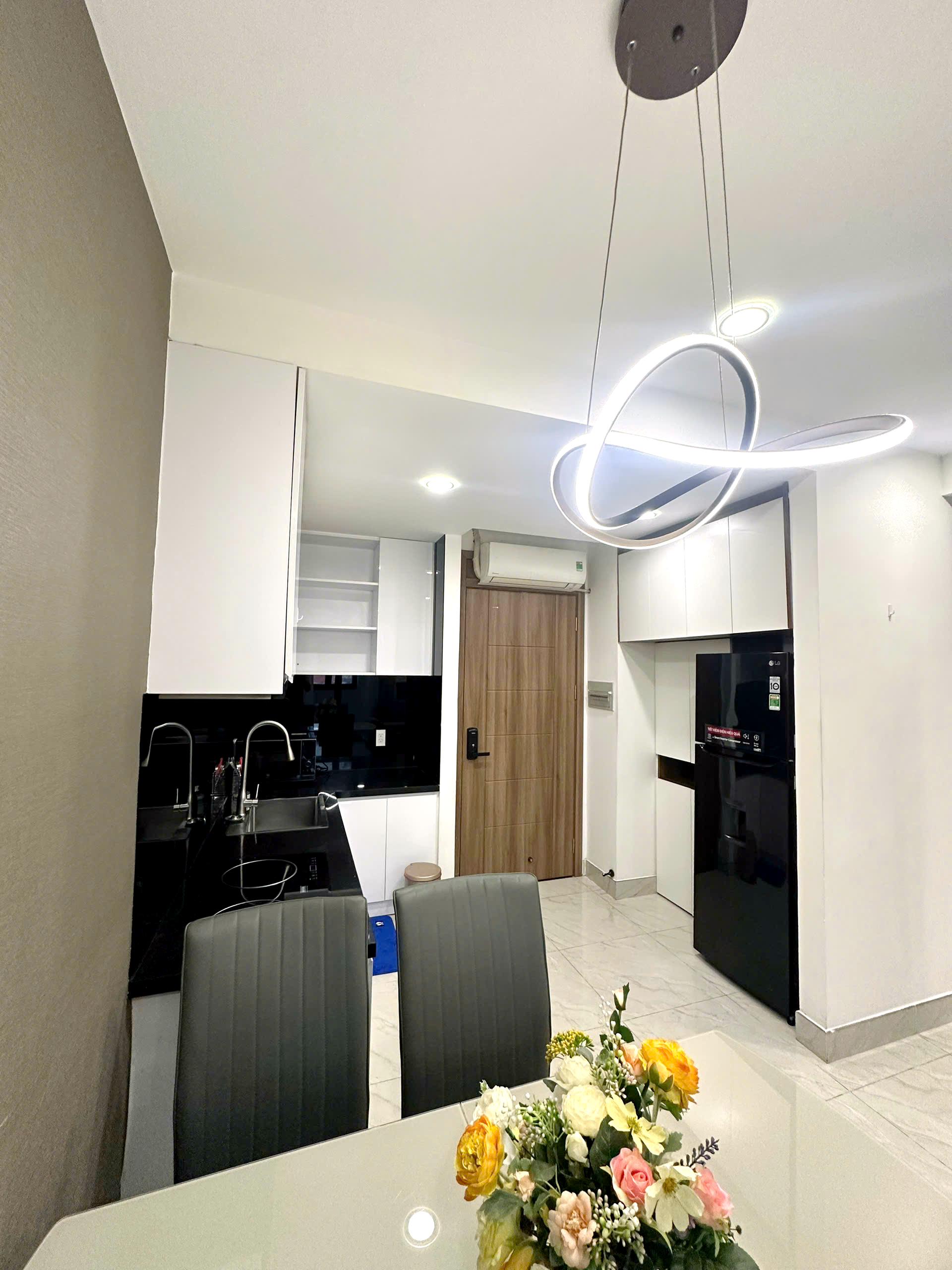 2-Bedroom Serviced Apartment for Rent in Thao Dien 85sqm 1,050 USD/month