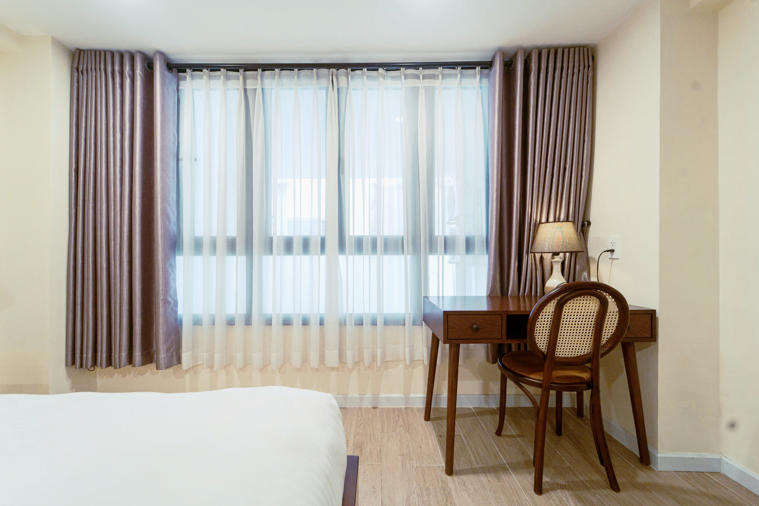 Duplex 1-Bedroom Serviced Apartment for Rent in District 1 Ho Chi Minh City - $680/month 50sqm 650 USD/month