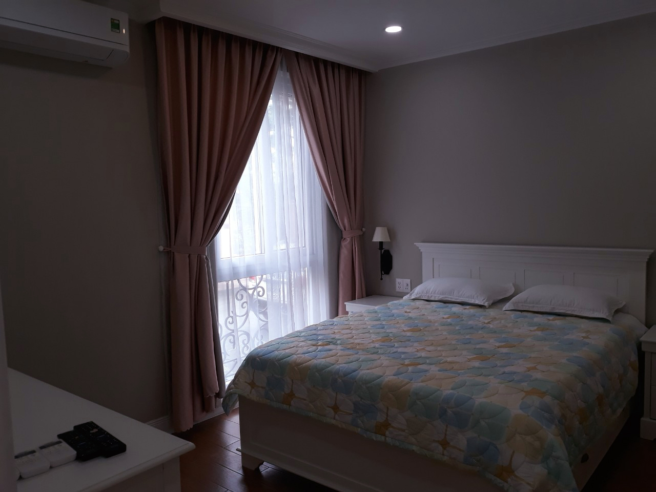 Small Building Serviced Apartment with Pool in Thao Dien, District 2 — $850/month 80sqm 850 USD/month