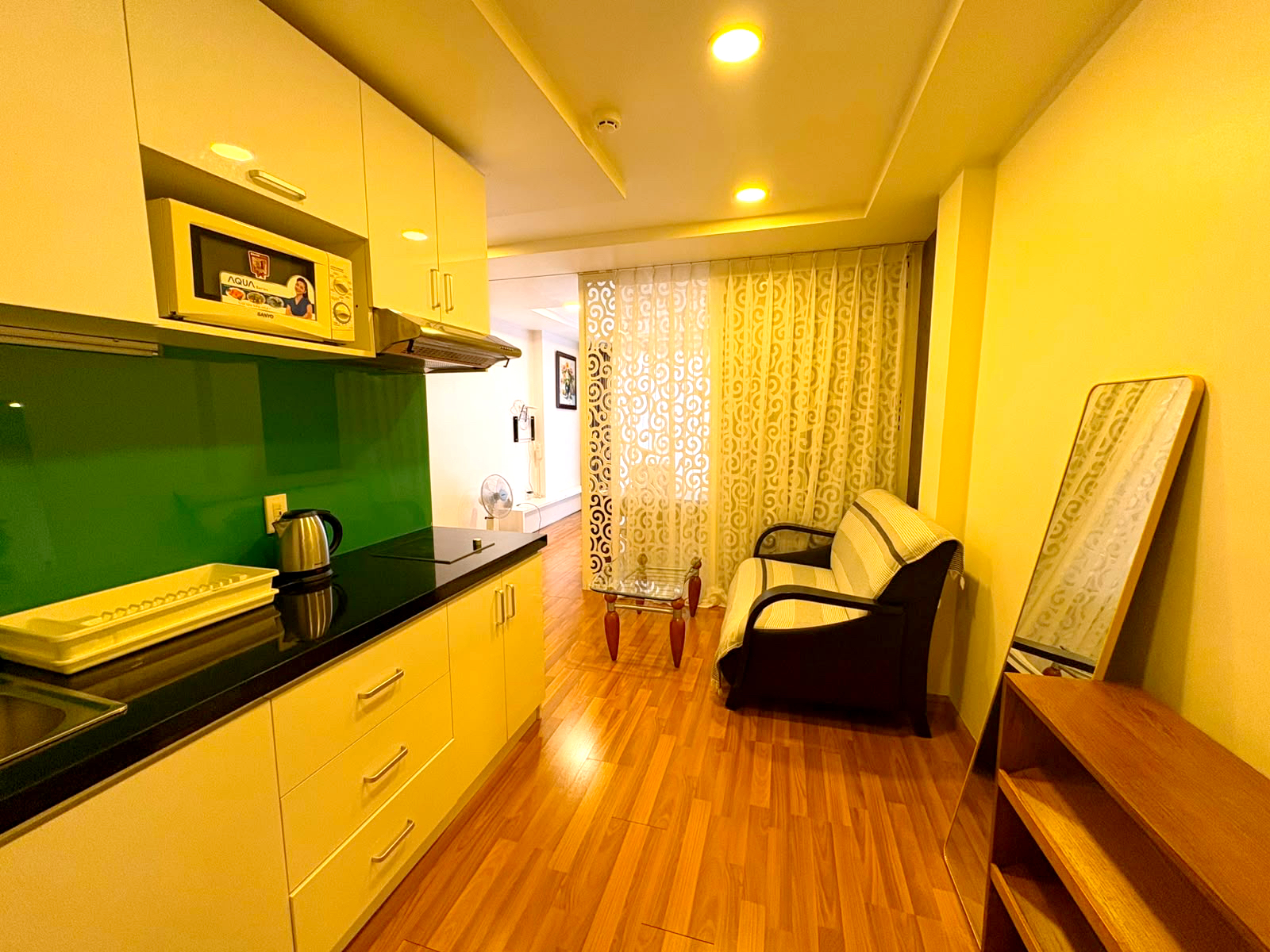 Studio Apartment for Rent District 1 HCMC, $450/month, Dakao 45sqm 450 USD/month