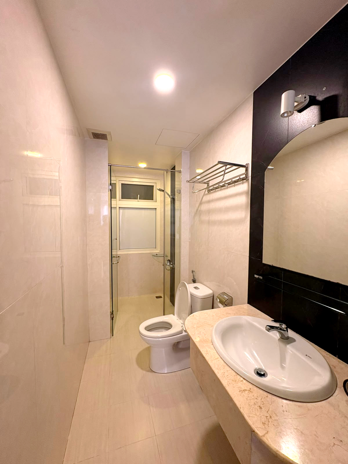 Studio Apartment for Rent District 1 HCMC, $450/month, Dakao 45sqm 450 USD/month