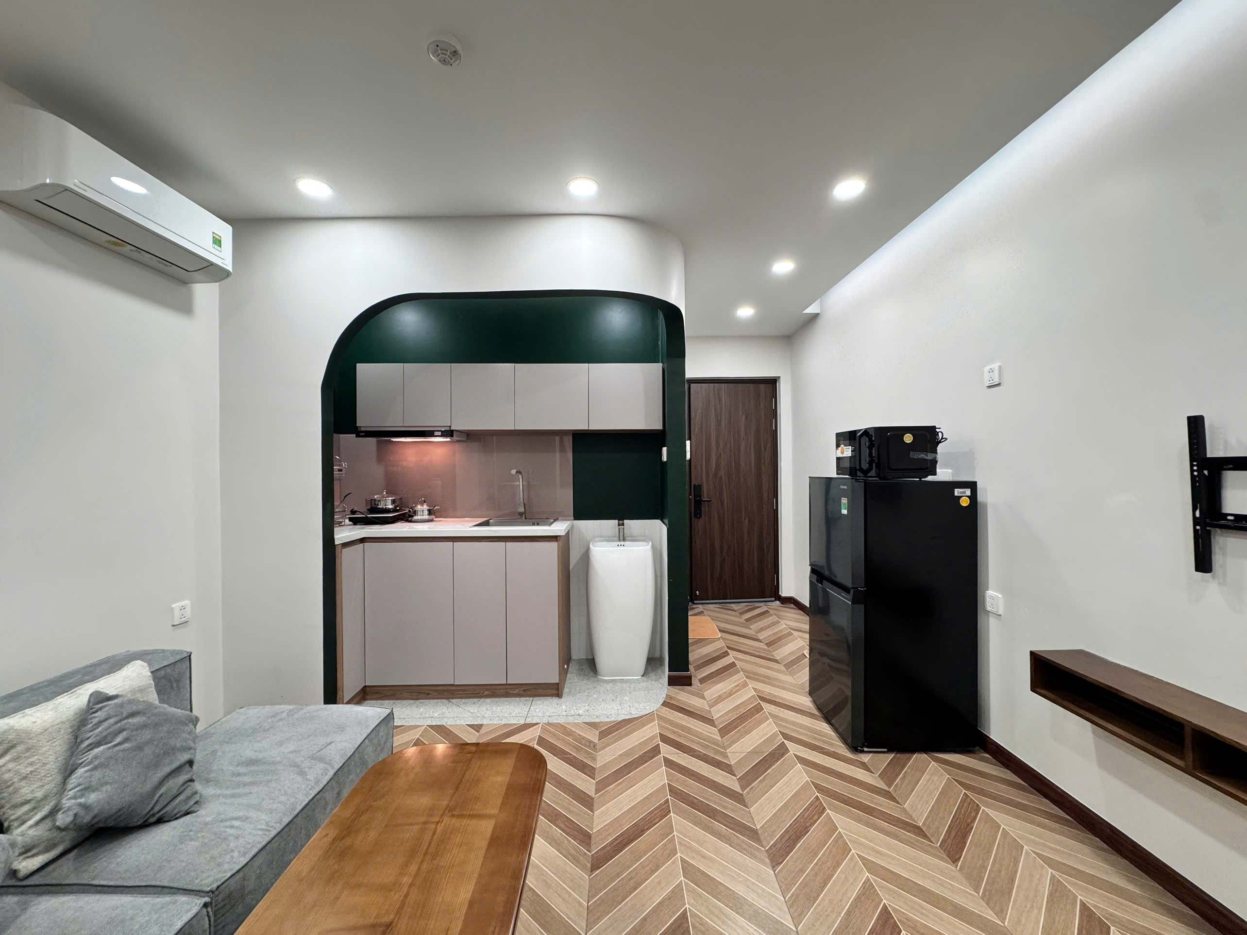 Studio Apartment for Rent Dien Bien Phu, Binh Thanh, $550/month 30sqm 550 USD/month