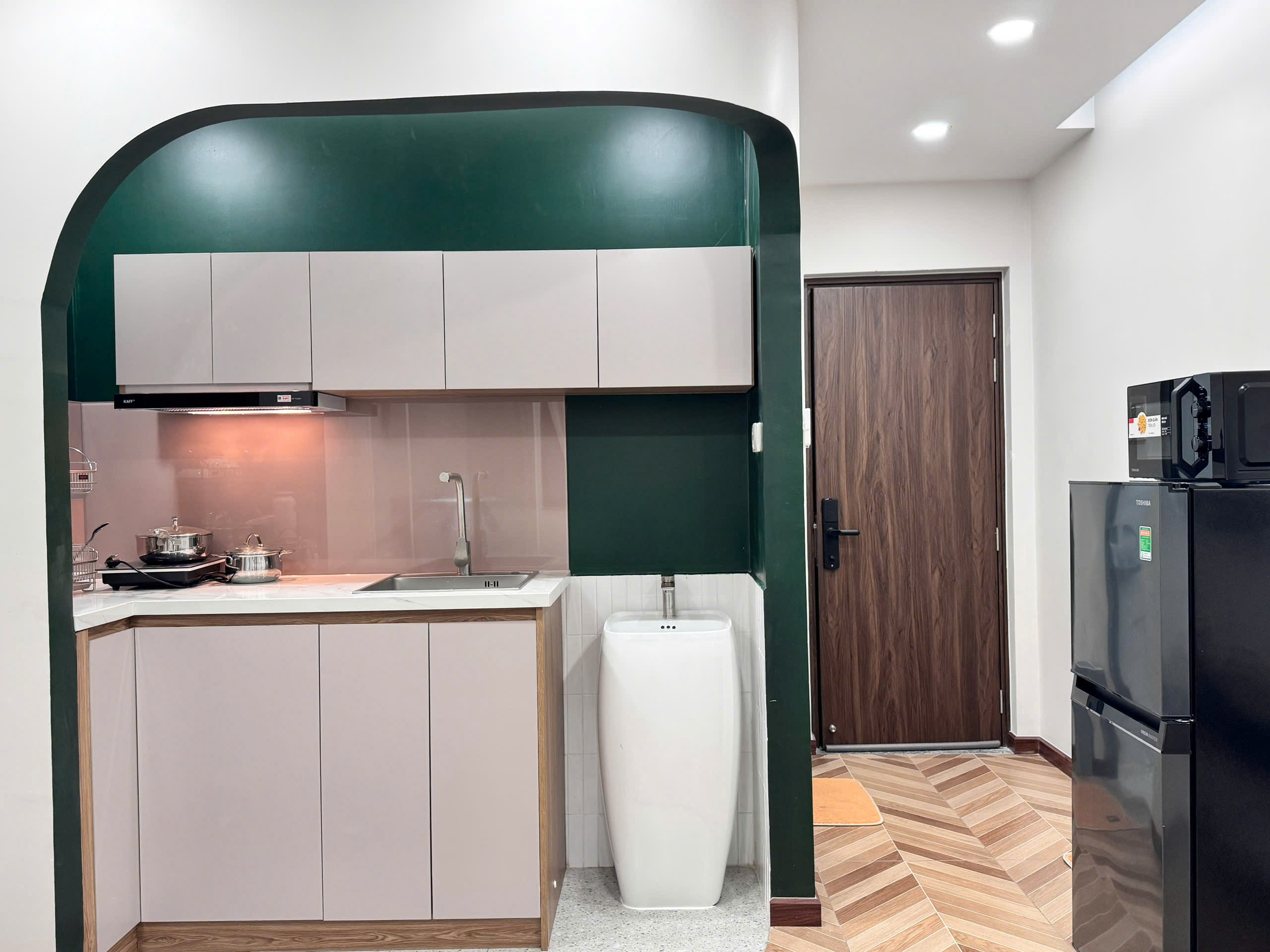 Studio Apartment for Rent Dien Bien Phu, Binh Thanh, $550/month 30sqm 550 USD/month