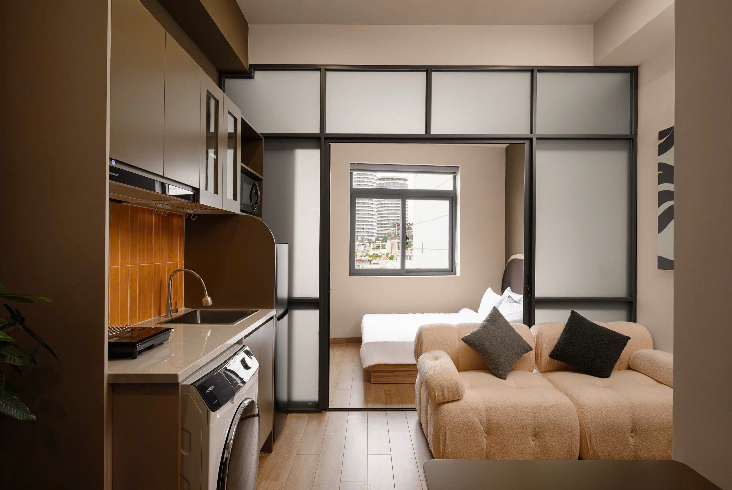 Studio Apartment for Rent in Binh Thanh District, HCMC — $600/month 35sqm 550 USD/month