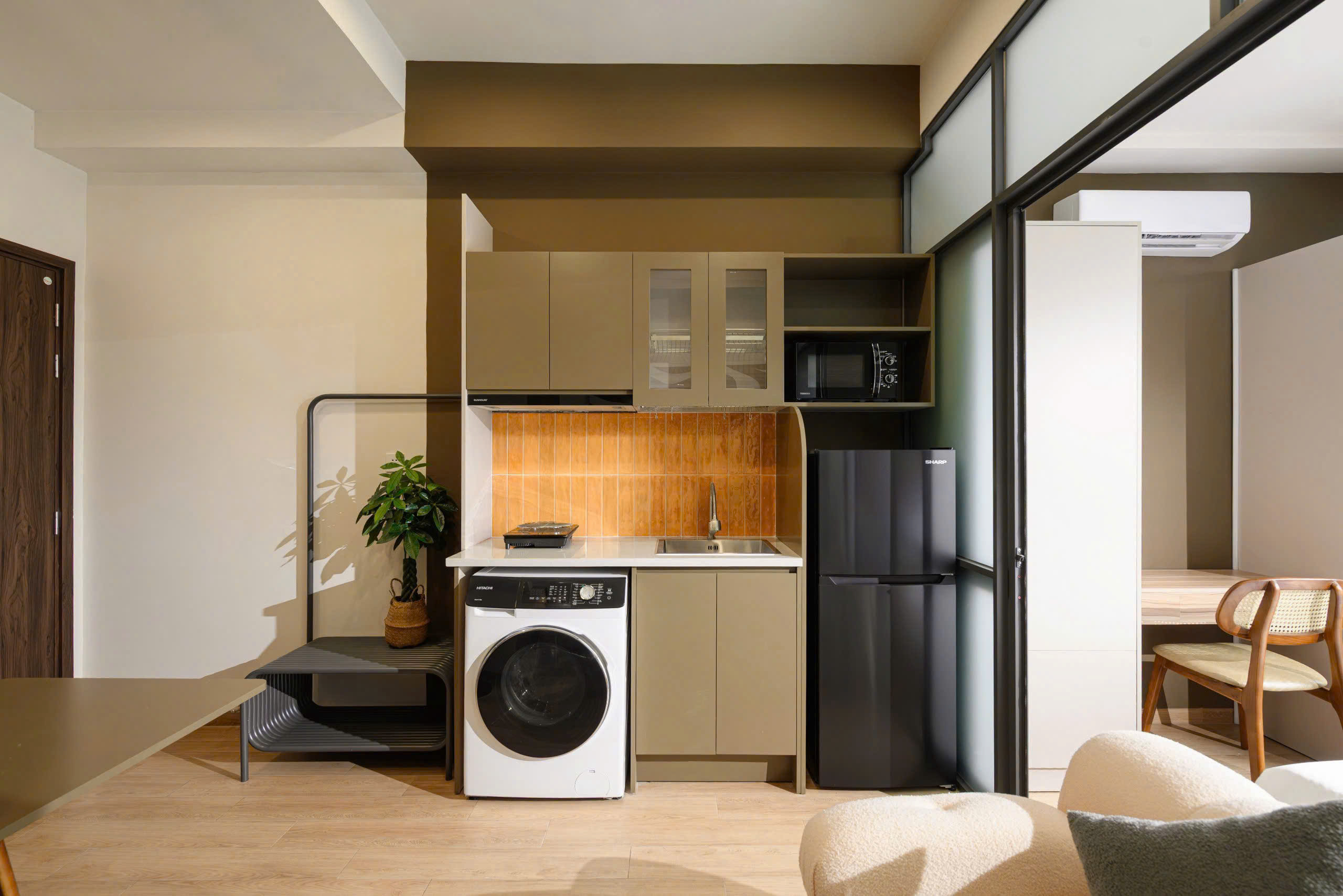 Studio Apartment for Rent in Binh Thanh District, HCMC — $600/month 35sqm 550 USD/month