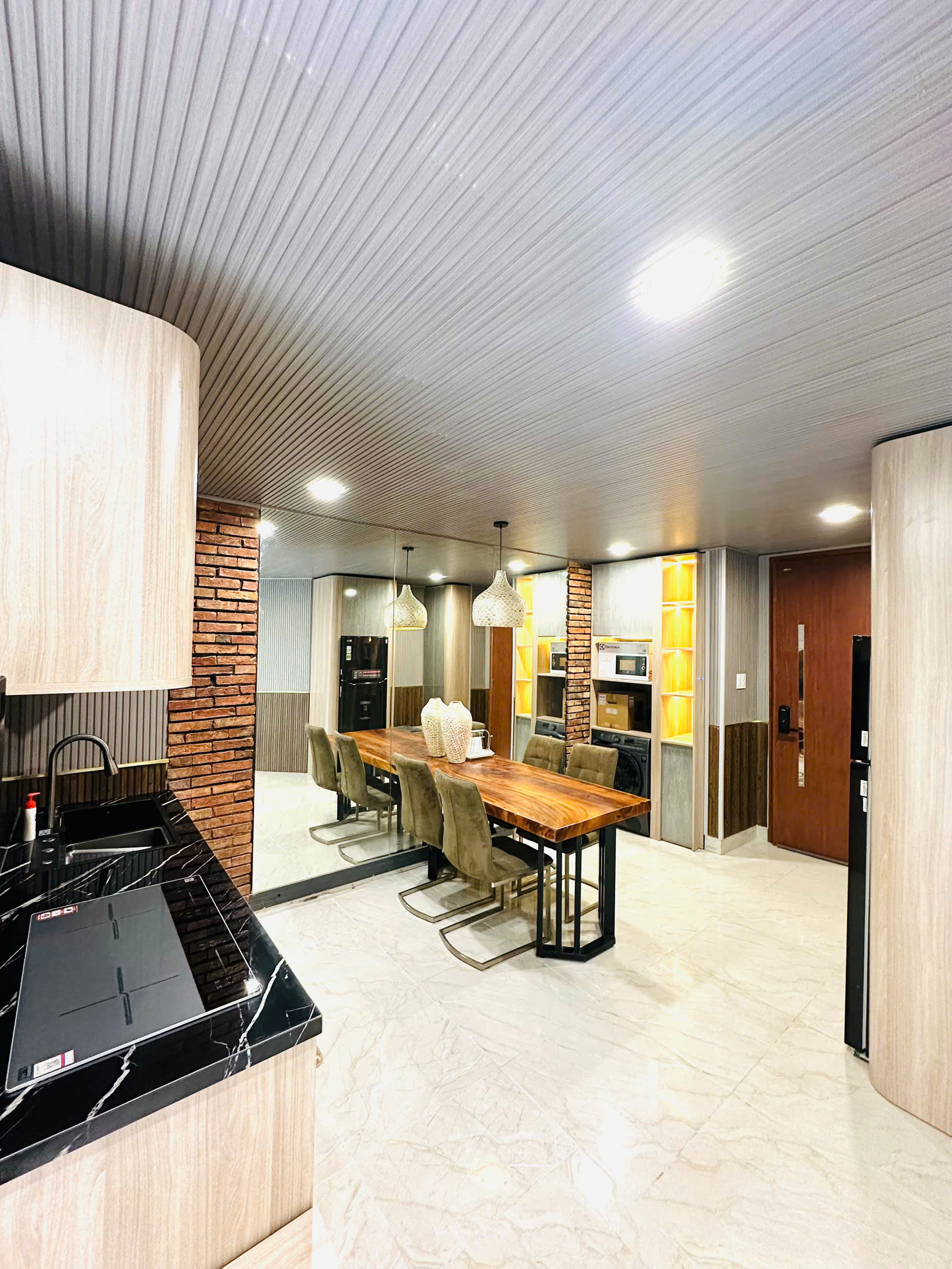 2-Bedroom Serviced Apartment in Thao Dien, District 2 85sqm 1,050 USD/month