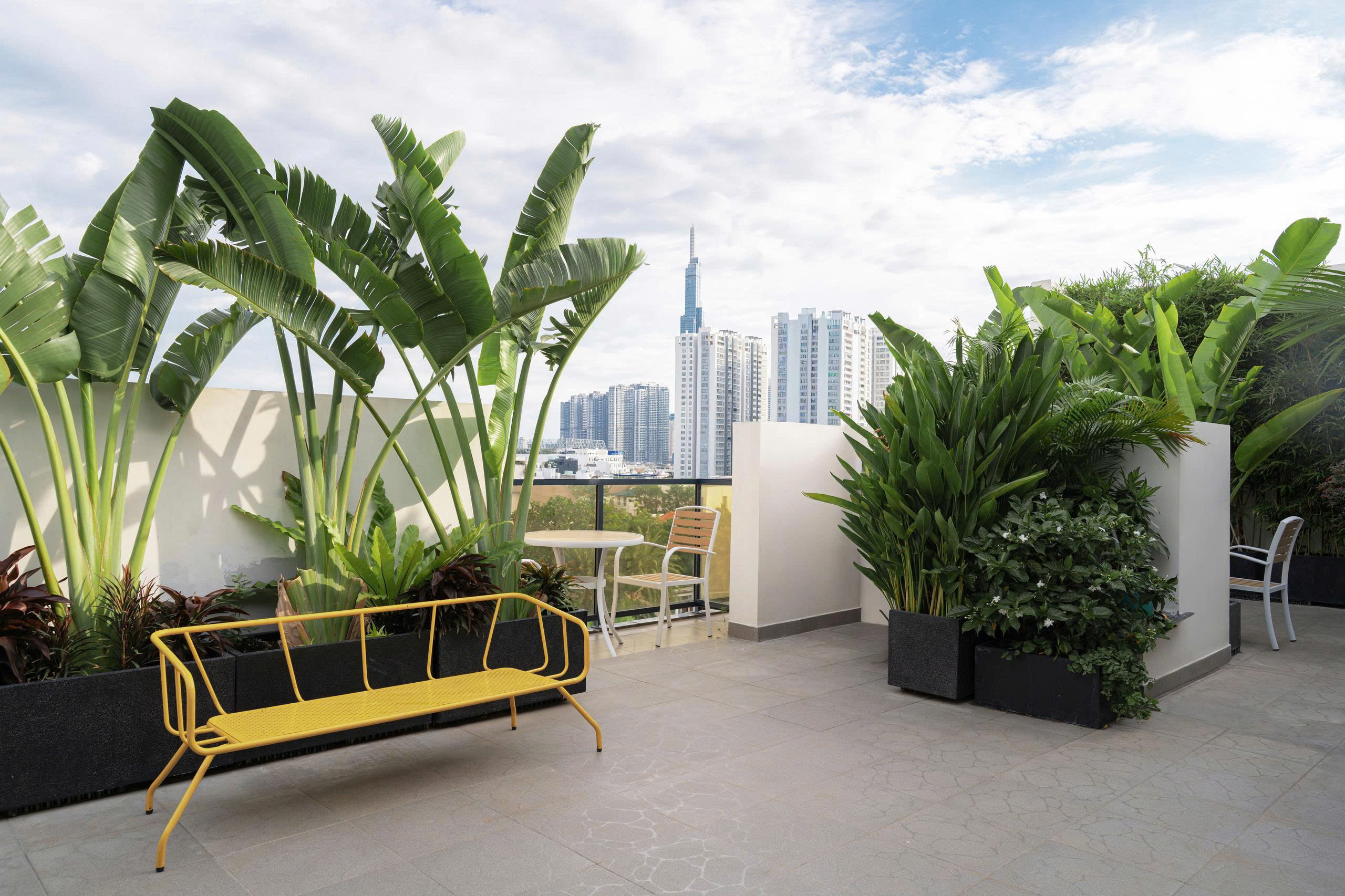 Studio Serviced Apartment for Rent in Thao Dien, District 2 — $600/month 30sqm 600 USD/month