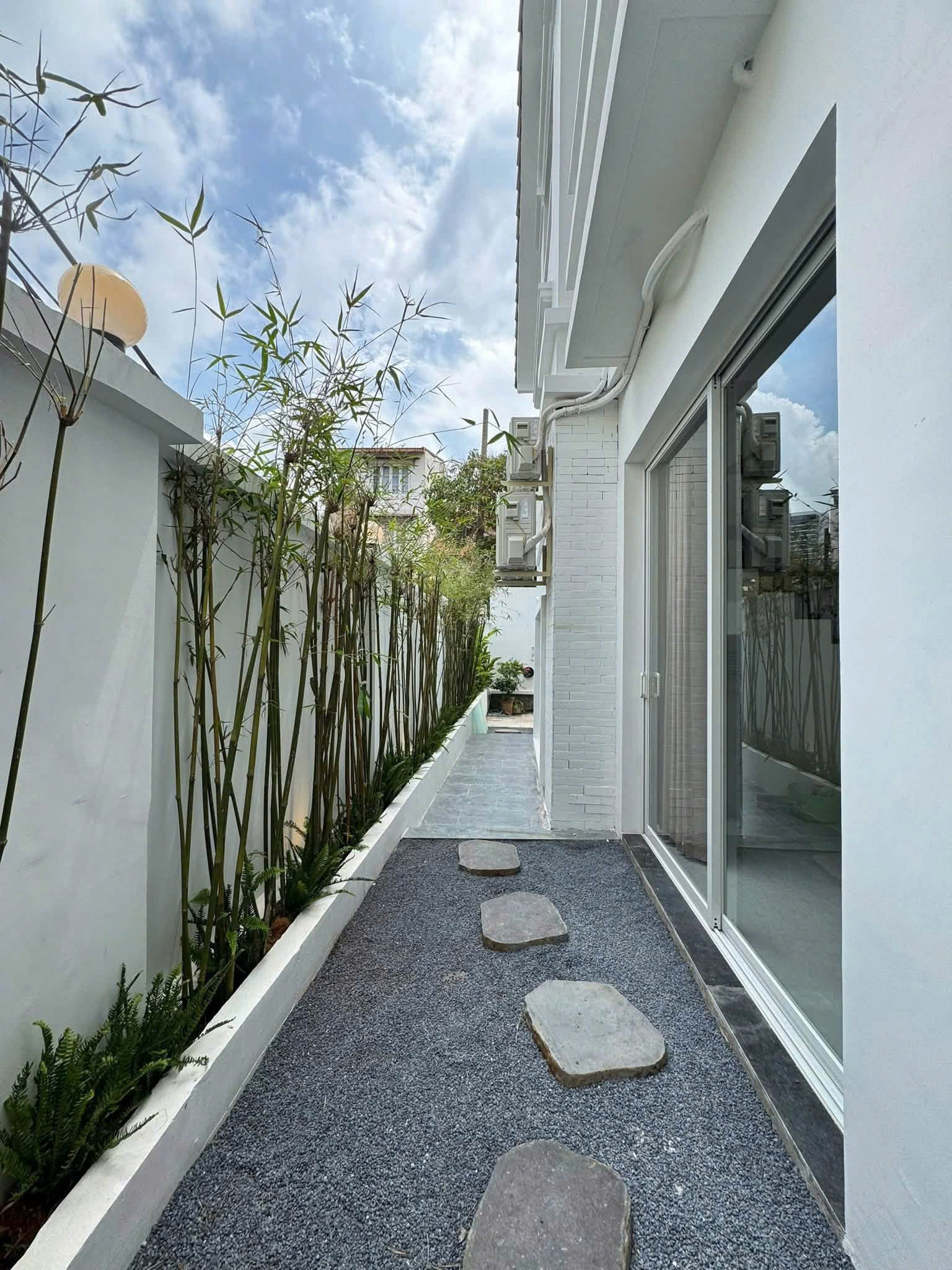 4-Bedroom House for Rent Thao Dien District 2 HCMC 350sqm 3,030 USD/month
