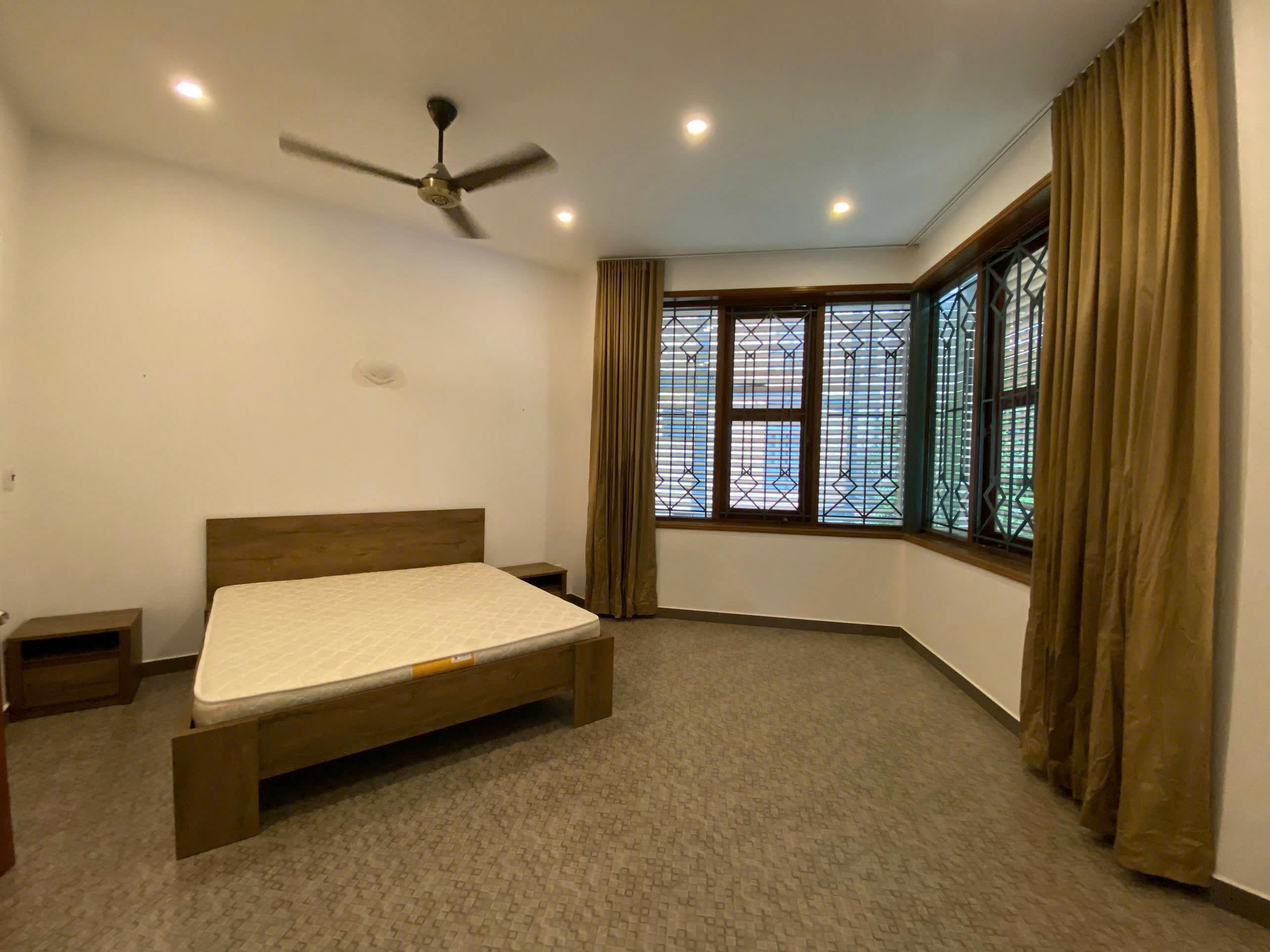 Villa for Rent in An Phu, District 2 - $3,500/month 450sqm 3,500 USD/month