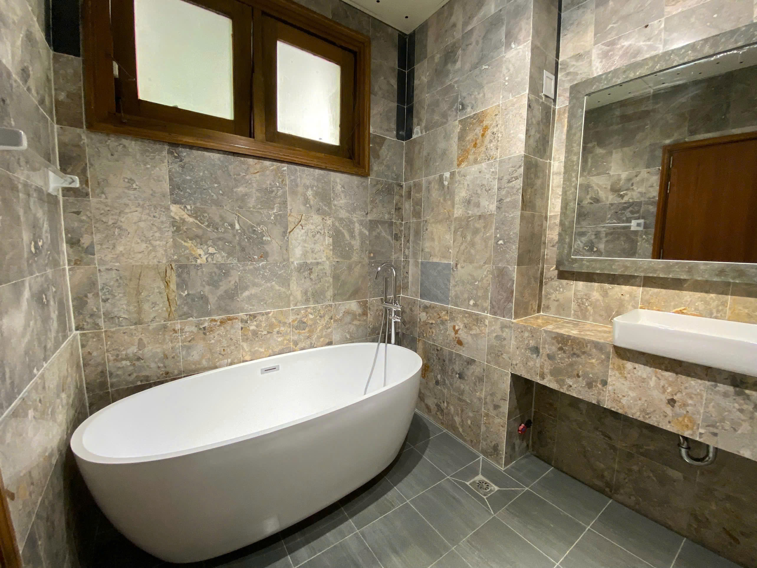 Villa for Rent in An Phu, District 2 - $3,500/month 450sqm 3,500 USD/month
