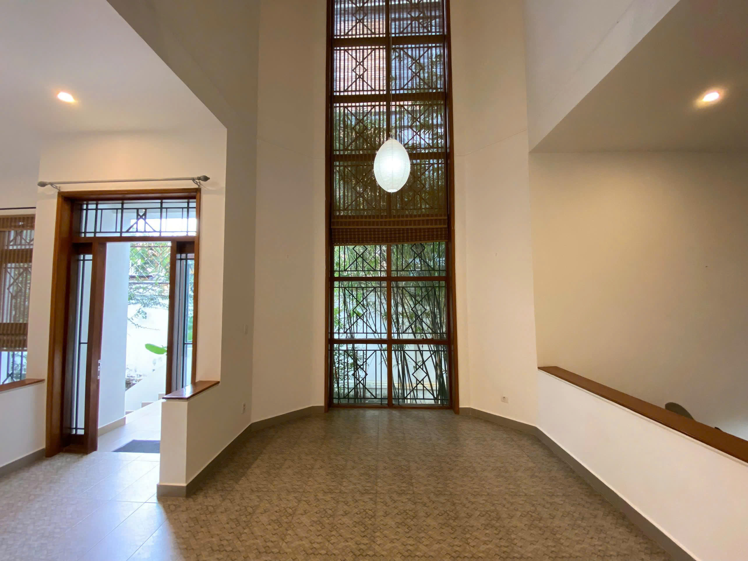 Villa for Rent in An Phu, District 2 - $3,500/month 450sqm 3,500 USD/month