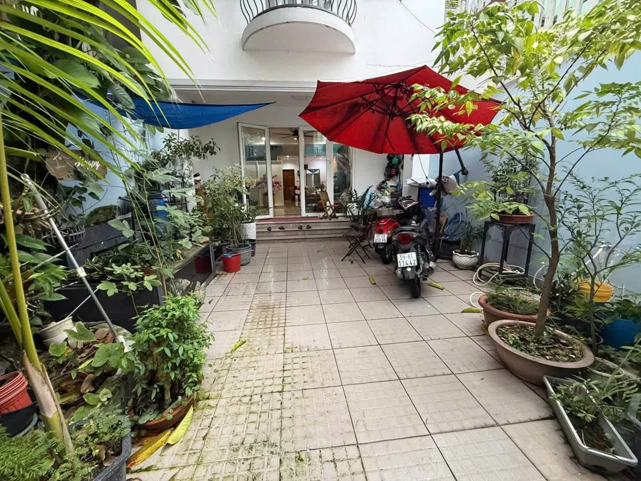 3-Bedroom House for Rent in An Phu, District 2 — $1,400/month 200sqm 1,400 USD/month