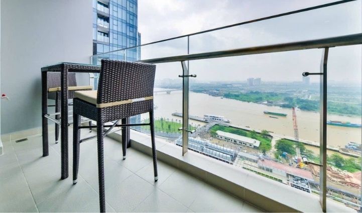 3-Bedroom Luxury Apartment Vinhomes Golden River, District 1 — $1,819/month 118sqm 1,819 USD/month