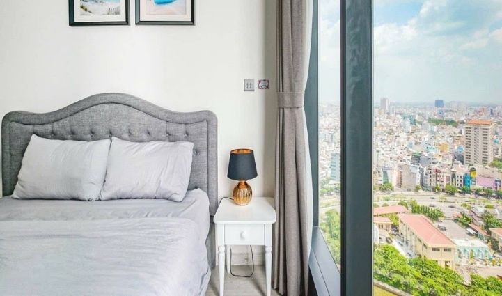 3-Bedroom Luxury Apartment Vinhomes Golden River, District 1 — $1,819/month 118sqm 1,819 USD/month
