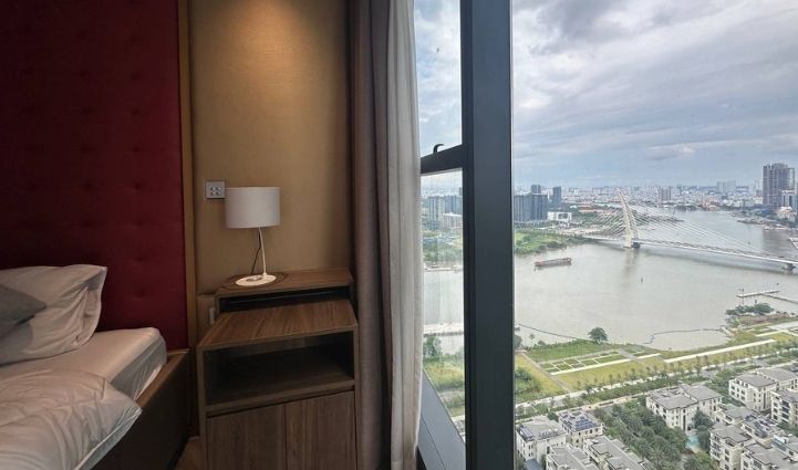 1-Bedroom Apartment Vinhomes Golden River District 1, $1,325/month 49sqm 1,325 /month
