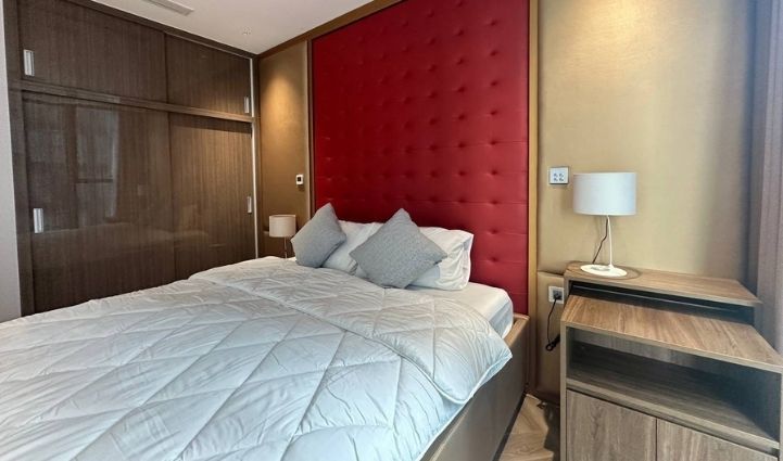 1-Bedroom Apartment Vinhomes Golden River District 1, $1,325/month 49sqm 1,325 USD/month