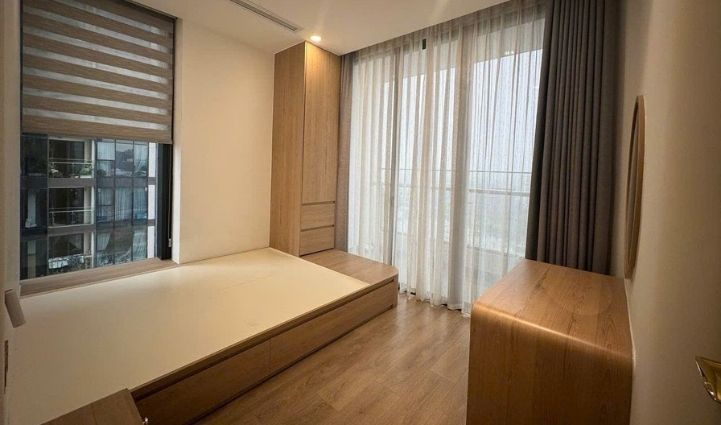 3-Bedroom Luxury Apartment Vinhomes Golden River, $2,462/month 118sqm 2,462 USD/month