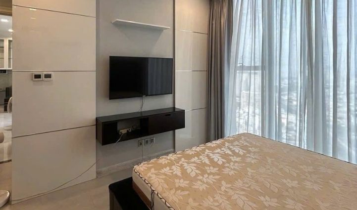 2-Bedroom Apartment Vinhomes Golden River, District 1 78sqm 1,250 USD/month