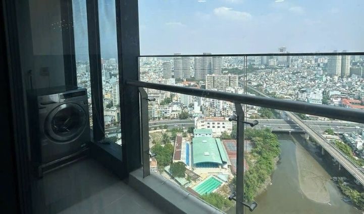 2-Bedroom Apartment Vinhomes Golden River, District 1 78sqm 1,250 USD/month