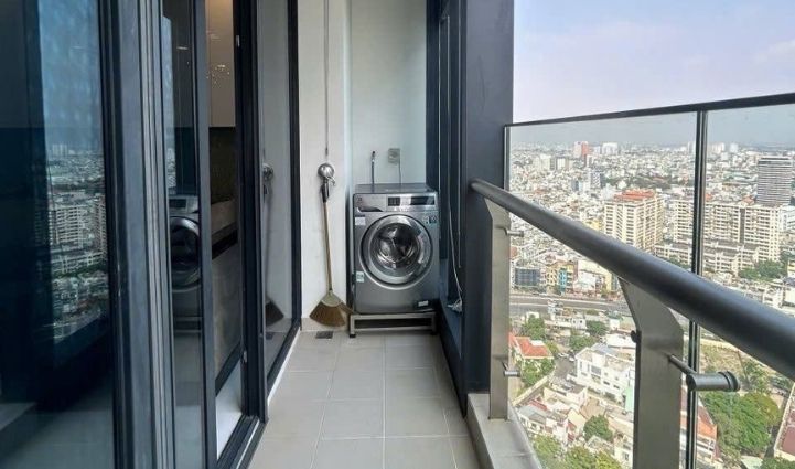 2-Bedroom Apartment Vinhomes Golden River, District 1 78sqm 1,250 USD/month