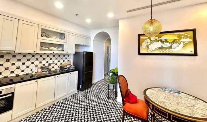 2BR Luxury Apartment Vinhomes Golden River, District 1 - $1,288/month 74sqm 1,288 USD/month