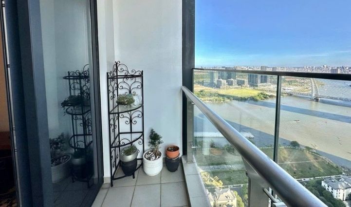 2BR Luxury Apartment Vinhomes Golden River, District 1 - $1,288/month 74sqm 1,288 USD/month