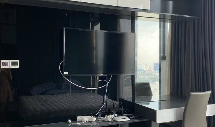 2-Bedroom Apartment Vinhomes Golden River - $1,213/month 79sqm 1,213 USD/month