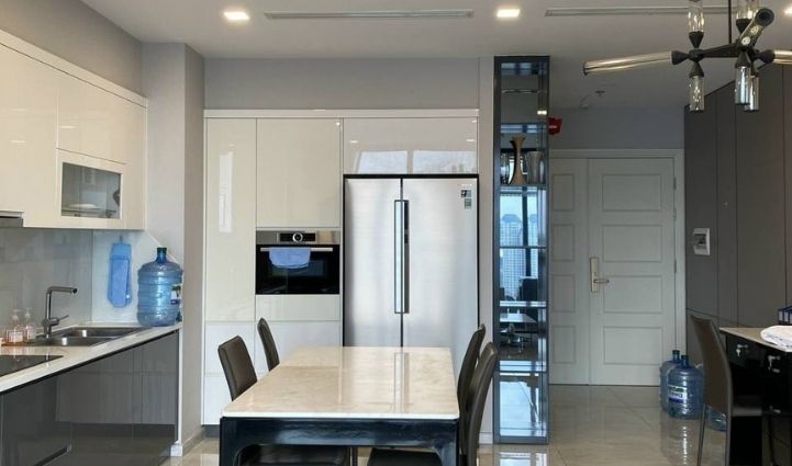 2-Bedroom Apartment Vinhomes Golden River - $1,213/month 79sqm 1,213 USD/month