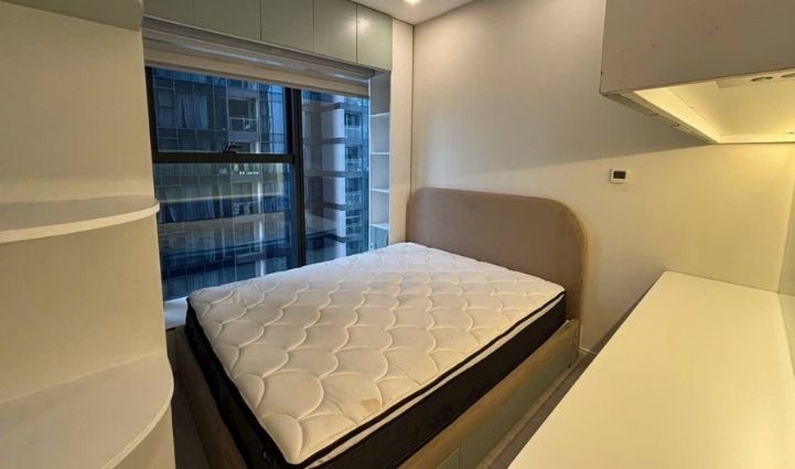 2-Bedroom Apartment Vinhomes Golden River, District 1 74sqm 1,090 USD/month