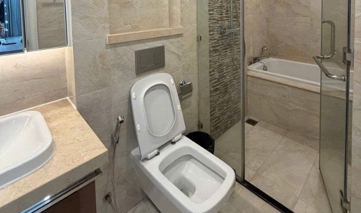2-Bedroom Apartment Vinhomes Golden River, District 1 - $1,137/month 69sqm 1,137 USD/month
