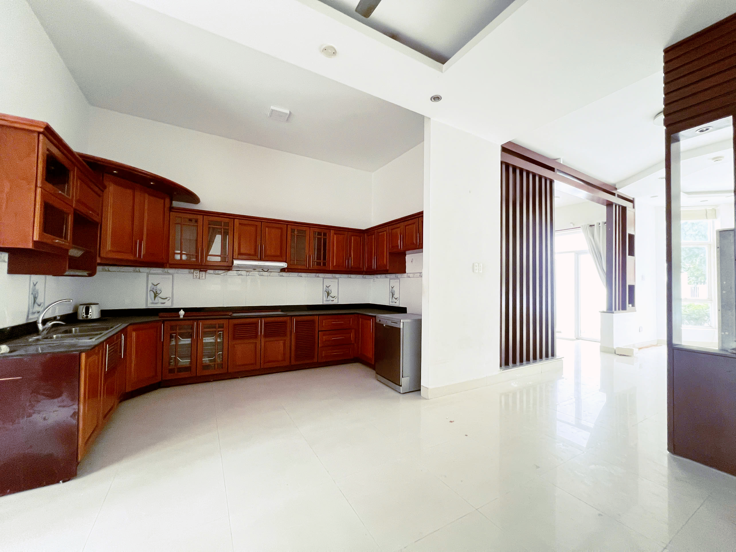 6-Bedroom Villa for Rent Thao Dien, Pool & Garden $3,500/month 368sqm 3,500 USD/month