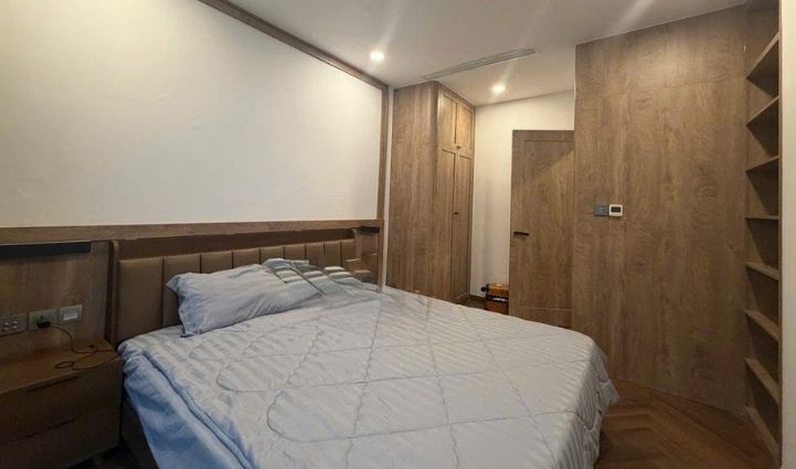 2-Bedroom Luxury Apartment Vinhomes Golden River - $1,704/month 86sqm 1,704 USD/month