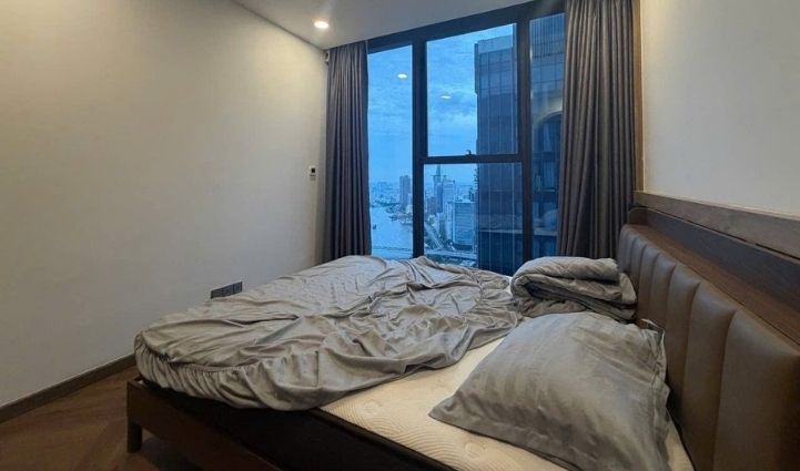 2-Bedroom Luxury Apartment Vinhomes Golden River - $1,704/month 86sqm 1,704 USD/month