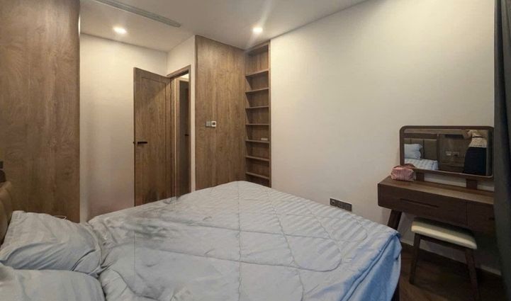 2-Bedroom Luxury Apartment Vinhomes Golden River - $1,704/month 86sqm 1,704 USD/month